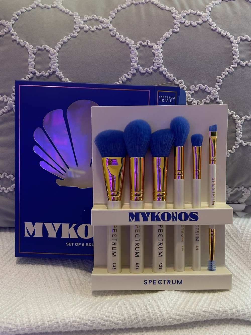 NWT Mykonos Blue Makeup Brush Set - 6 Piece Women Makeup Kit